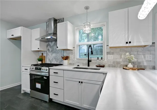 Photo 2 of Single family home for sale at 705 N 81st Terrace, Kansas City, KS 66112 | MLS# 2639896 | Listing updated on 2026-09-13