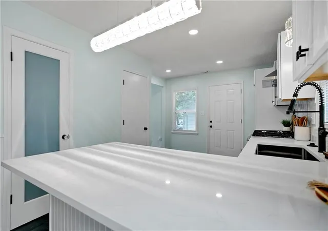 Photo 3 of Single family home for sale at 705 N 81st Terrace, Kansas City, KS 66112 | MLS# 2639896 | Listing updated on 2026-09-13