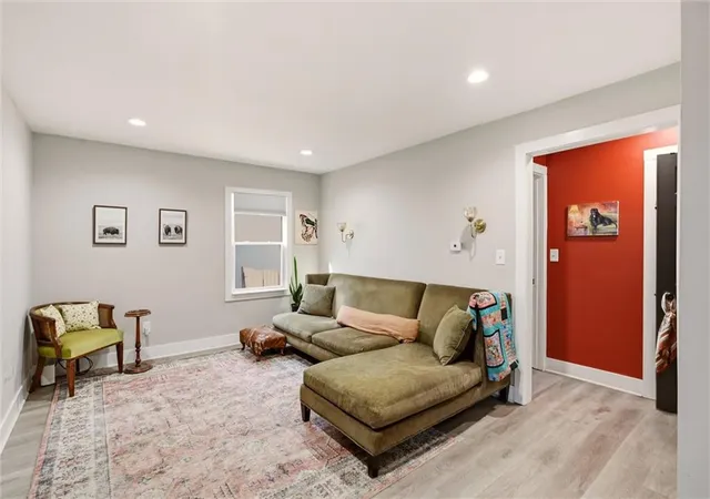 Photo 3 of Sale Pending at 1712 S Brookside Ave, Independence, MO 64052 | MLS# 2639914 | Listing updated on 2026-09-07