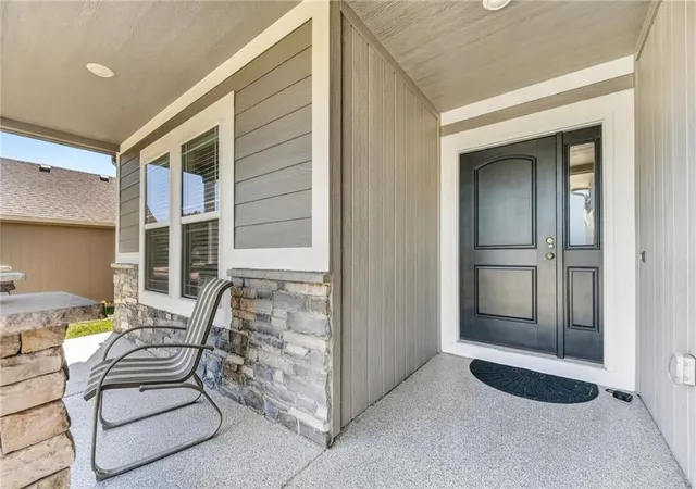Photo 3 of Sale Pending at 204 S Marimack Ct, Kearney, MO 64060 | MLS# 2639915 | Listing updated on 2026-09-07