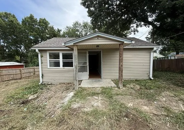 Photo 1 of Single family home for sale at 3035 Donnelly Ave, Kansas City, MO 64129 | MLS# 2639923 | Listing updated on 2026-09-03