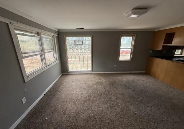 Photo 3 of Sale Pending at 3035 Donnelly Ave, Kansas City, MO 64129 | MLS# 2639923 | Listing updated on 2026-10-22