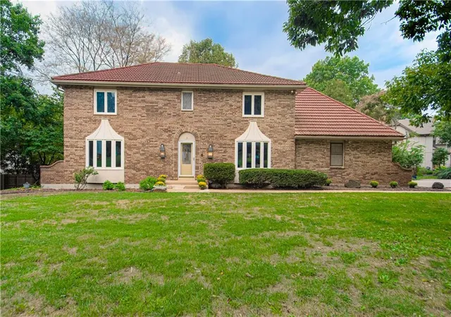 Photo 1 of Sale Pending at 11900 Glen Arbor Ter, Kansas City, MO 64145 | MLS# 2639931 | Listing updated on 2026-10-03