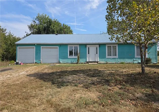 Photo 1 of Sale Pending at 34525 W 407th Street, Parker, KS 66072 | MLS# 2639942 | Listing updated on 2026-09-23