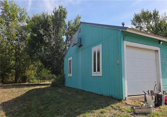 Photo 2 of Sale Pending at 34525 W 407th Street, Parker, KS 66072 | MLS# 2639942 | Listing updated on 2026-09-23
