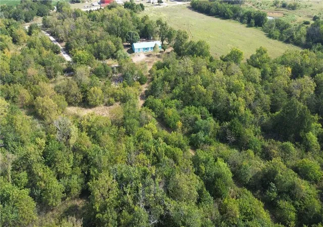 Photo 27 of Sale Pending at 34525 W 407th Street, Parker, KS 66072 | MLS# 2639942 | Listing updated on 2026-09-23