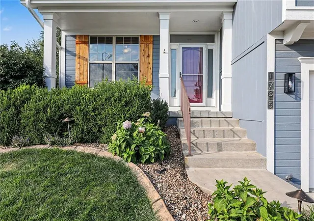 Photo 3 of Sale Pending at 1705 NW 93rd Street, Kansas City, MO 64155 | MLS# 2639944 | Listing updated on 2026-10-04