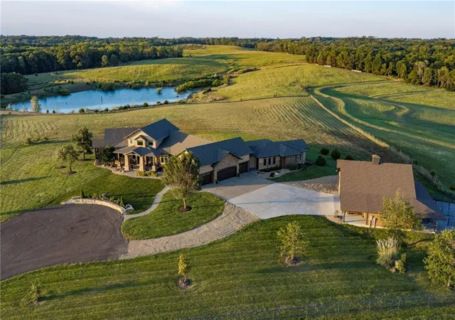 Single family home for sale at 17688 Golden Rd, Linwood, KS 66052 | MLS# 2639955