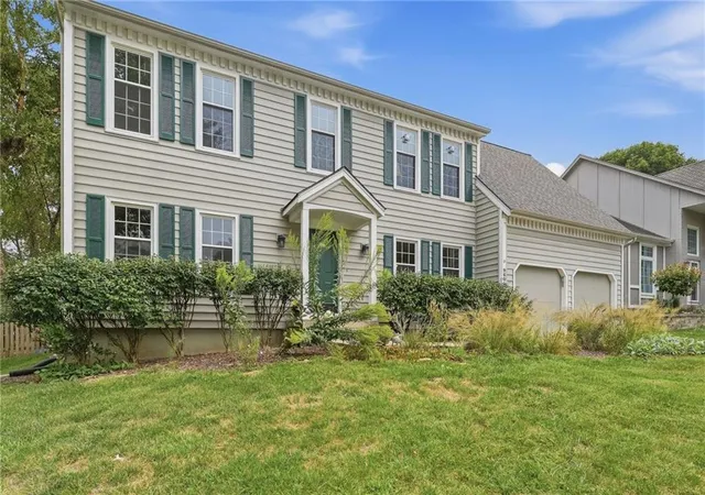 Photo 2 of Sale Pending at 9601 W 129 Street, Overland Park, KS 66213 | MLS# 2639956 | Listing updated on 2026-10-01