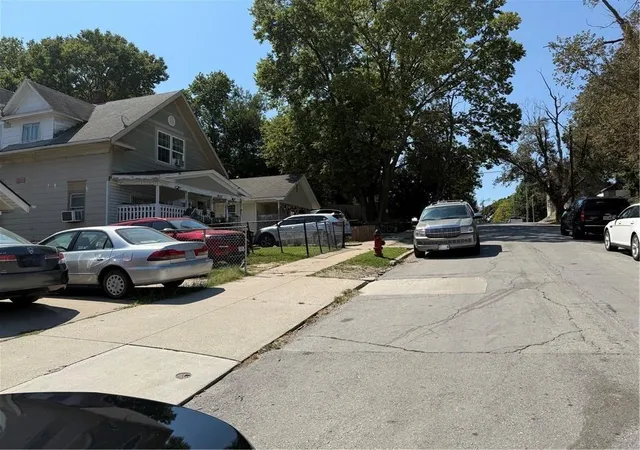 Photo 3 of Single family home for sale at 6621 E 12th Terrace, Kansas City, MO 64126 | MLS# 2639960 | Listing updated on 2026-09-03