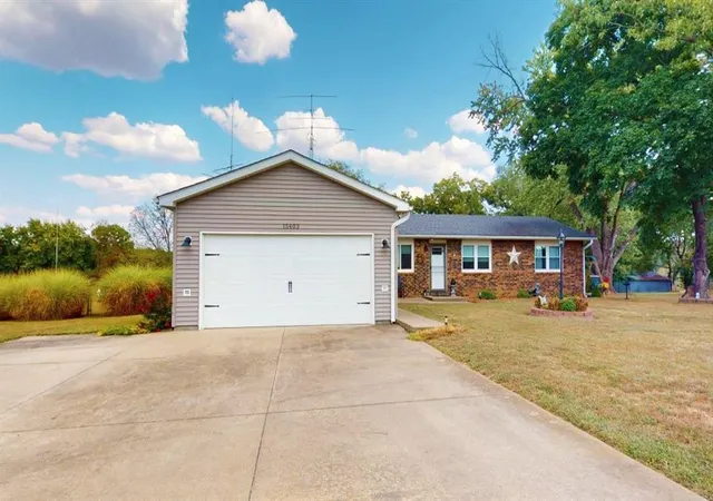 Photo 2 of Sale Pending at 15403 S 1413 Road, Nevada, MO 64772 | MLS# 2639970 | Listing updated on 2026-09-06