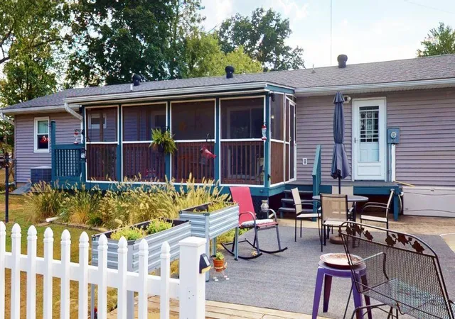 Photo 3 of Sale Pending at 15403 S 1413 Road, Nevada, MO 64772 | MLS# 2639970 | Listing updated on 2026-09-06