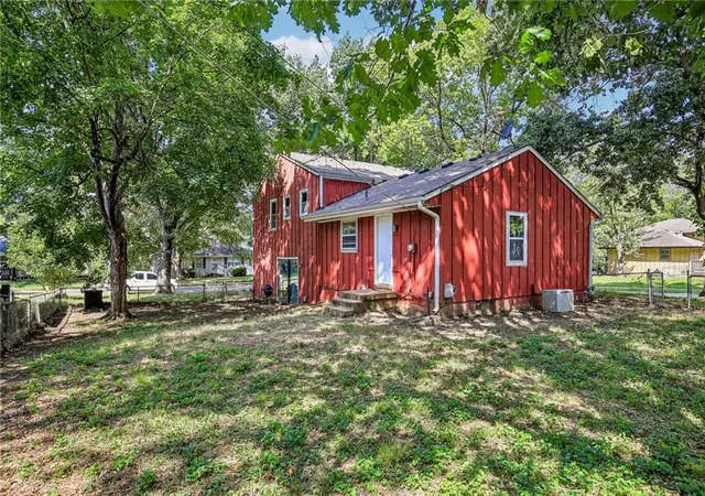 Photo 31 of Single family home for sale at 8201 E 104th Street, Kansas City, MO 64134 | MLS# 2639973 | Listing updated on 2026-10-09
