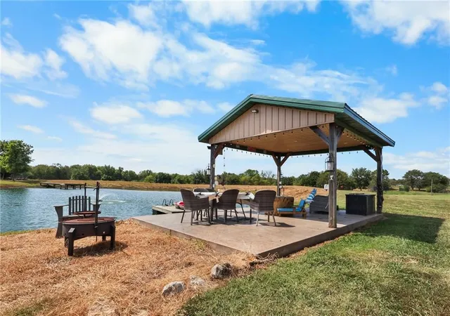Photo 4 of Sale Pending at 10815 W 2300 Road, Fontana, KS 66026 | MLS# 2639992 | Listing updated on 2026-09-08
