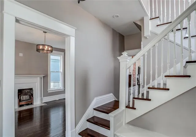 Photo 1 of Single family home for sale at 3300 Holmes St, Kansas City, MO 64109 | MLS# 2639999 | Listing updated on 2026-10-01