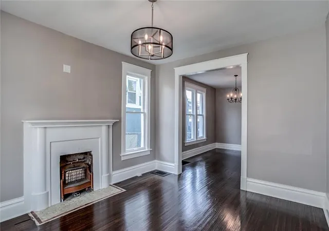 Photo 3 of Single family home for sale at 3300 Holmes St, Kansas City, MO 64109 | MLS# 2639999 | Listing updated on 2026-10-01