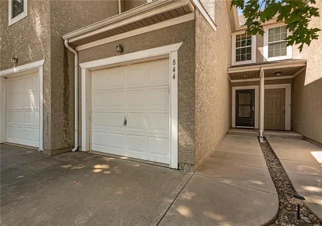 Photo 1 of Sale Pending at 844 Woodson Ct, Gardner, KS 66030 | MLS# 2640004 | Listing updated on 2026-09-14