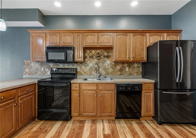 Photo 3 of Sale Pending at 844 Woodson Ct, Gardner, KS 66030 | MLS# 2640004 | Listing updated on 2026-09-14
