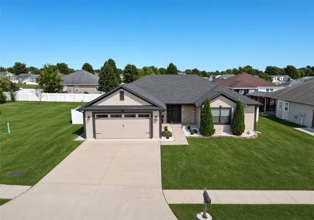 Photo 1 of Single family home for sale at 504 Katy Cir, Sedalia, MO 65301 | MLS# 2640014 | Listing updated on 2026-09-02