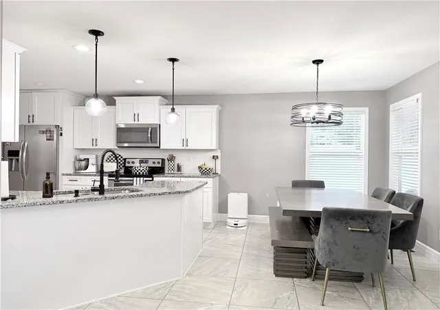 Photo 4 of Single family home for sale at 504 Katy Cir, Sedalia, MO 65301 | MLS# 2640014 | Listing updated on 2026-09-02