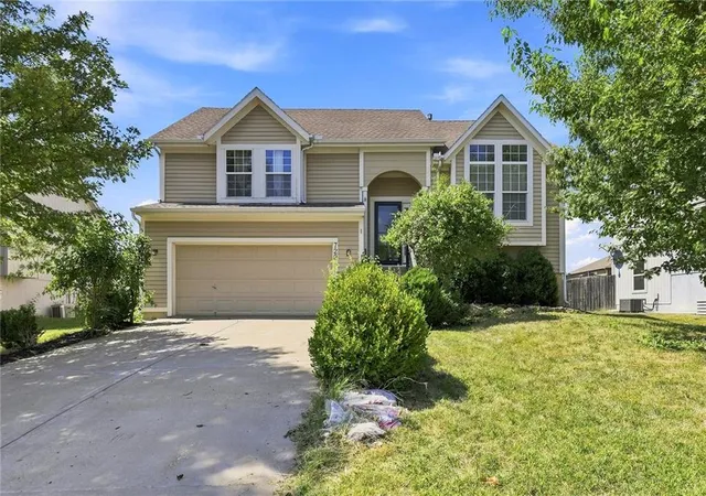 Photo 1 of Single family home for sale at 728 S Maple St, Gardner, KS 66030 | MLS# 2640039 | Listing updated on 2026-09-03