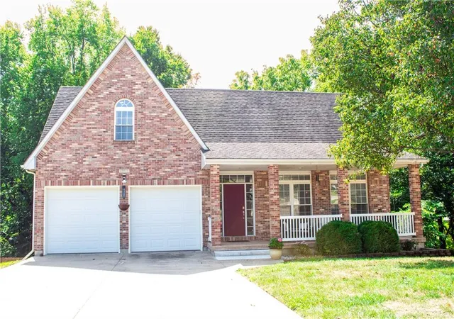 Photo 1 of Single family home for sale at 19515 E 11th Terrace N, Independence, MO 64056 | MLS# 2640041 | Listing updated on 2026-10-08