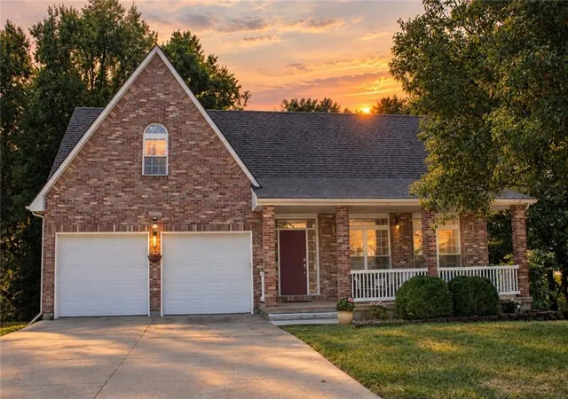 Single family home for sale at 19515 E 11th Terrace N, Independence, MO 64056 | MLS# 2640041