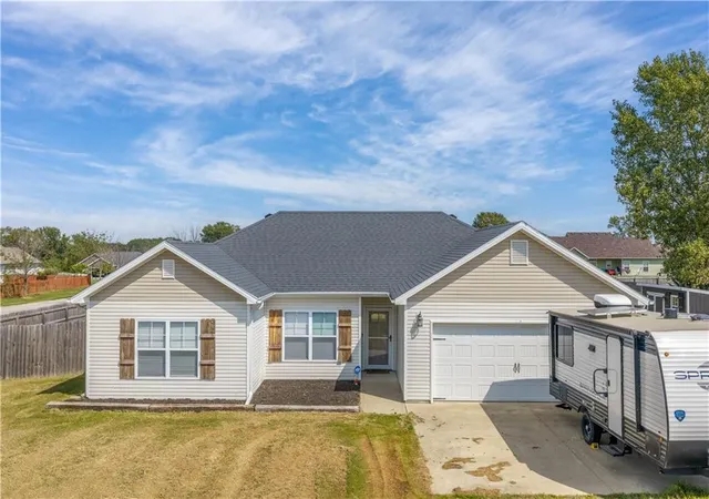 Single family home for sale at 393 SE 971st Road, Knob Noster, MO 65336 | MLS# 2640059