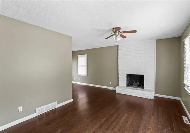 Photo 3 of Sale Pending at 5906 E 97th Street, Kansas City, MO 64134 | MLS# 2640060 | Listing updated on 2026-09-06