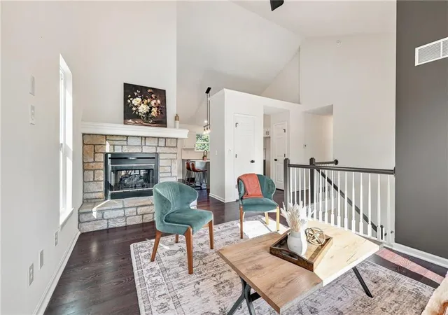Photo 3 of Single family home for sale at 1005 N Clinton St, Olathe, KS 66061 | MLS# 2640064 | Listing updated on 2026-09-29