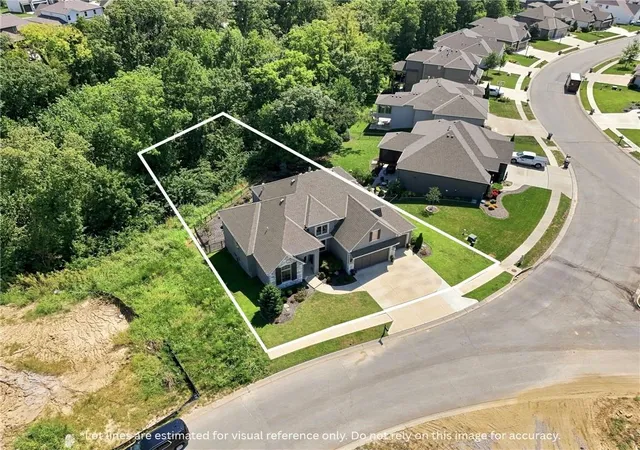 Photo 3 of Single family home for sale at 13559 Ter Park Dr, Kansas City, MO 64152 | MLS# 2640065 | Listing updated on 2026-09-28