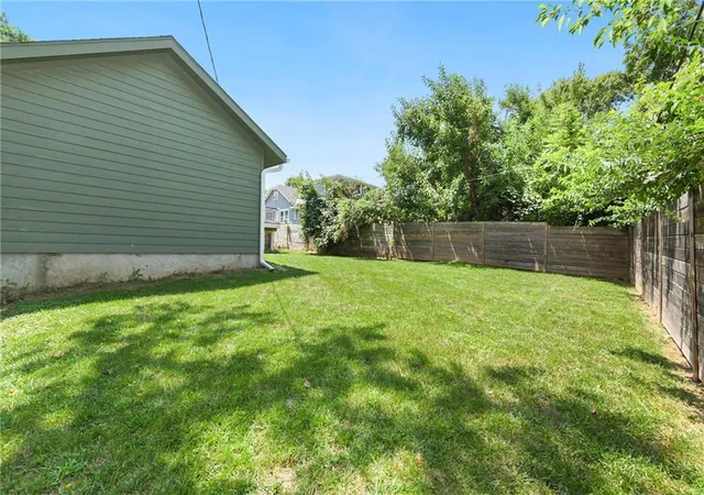 Photo 36 of Single family home for sale at 1462 E 78th Street, Kansas City, MO 64131 | MLS# 2640070 | Listing updated on 2026-09-06