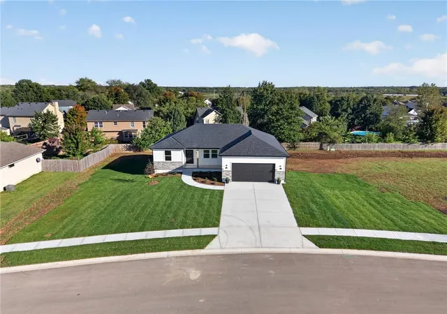 Photo 3 of Single family home for sale at 1415 Thomas Dr, Louisburg, KS 66053 | MLS# 2640075 | Listing updated on 2026-10-06