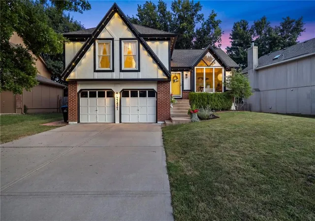 Photo 1 of Sale Pending at 22421 W 64th Street, Shawnee, KS 66226 | MLS# 2640076 | Listing updated on 2026-09-06