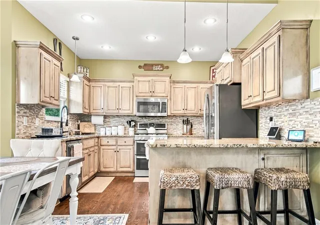 Photo 4 of Single family home for sale at 1115 N Glenview Ave, Independence, MO 64056 | MLS# 2640080 | Listing updated on 2026-09-19