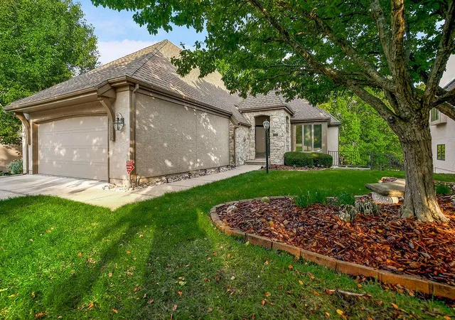 Single family home for sale at 12805 Cedar St, Leawood, KS 66209 | MLS# 2640083