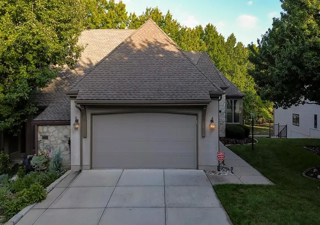 Photo 3 of Single family home for sale at 12805 Cedar St, Leawood, KS 66209 | MLS# 2640083 | Listing updated on 2026-10-01