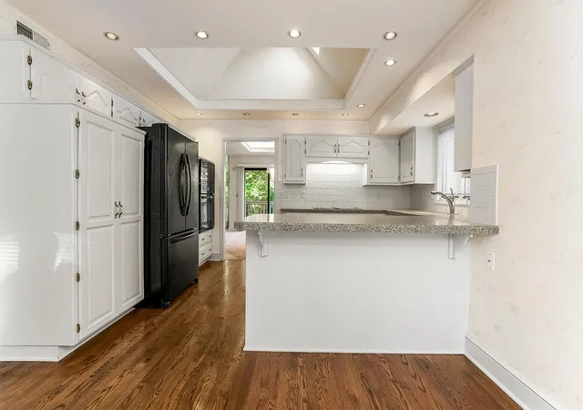 Photo 4 of House for sale at 12805 Cedar St, Leawood, KS 66209 | MLS# 2640083 | Listing updated on 2026-10-01