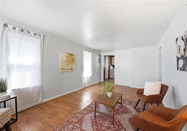 Photo 3 of Sale Pending at 8725 E Smart Ave, Independence, MO 64053 | MLS# 2640087 | Listing updated on 2026-09-16