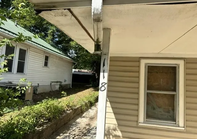 Photo 4 of Single family home for sale at 118 S Barbee St, Fort Scott, KS 66701 | MLS# 2640090 | Listing updated on 2026-09-03