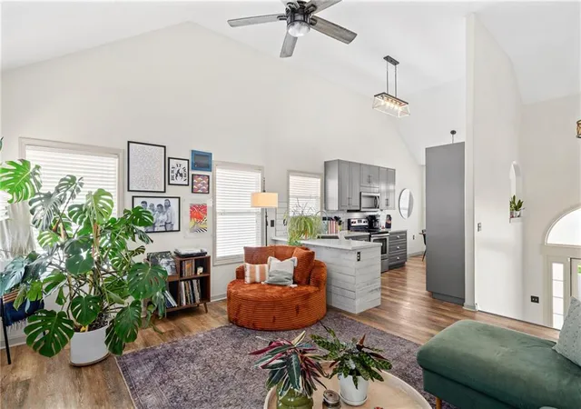 Photo 3 of Sale Pending at 701 N Rockwell Ave, Independence, MO 64056 | MLS# 2640105 | Listing updated on 2026-09-04