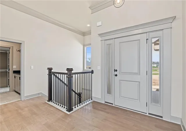 Photo 4 of Single family home for sale at 23903 Clear Crk Pkwy, Shawnee, KS 66226 | MLS# 2640110 | Listing updated on 2026-10-30