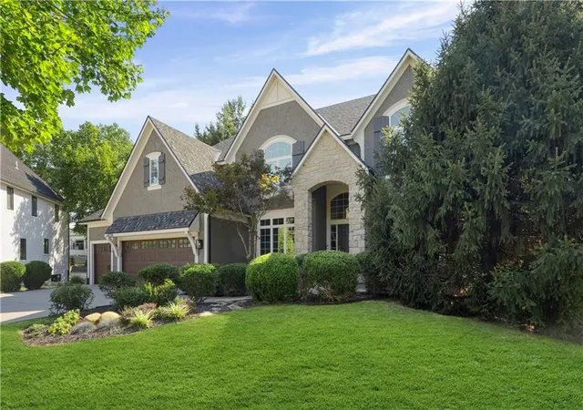 Photo 3 of Sale Pending at 14724 Wedd St, Overland Park, KS 66221 | MLS# 2640111 | Listing updated on 2026-09-15