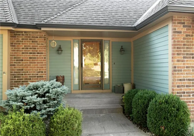 Photo 3 of Single family home for sale at 8626 Dice Ln, Lenexa, KS 66215 | MLS# 2640114 | Listing updated on 2026-09-28