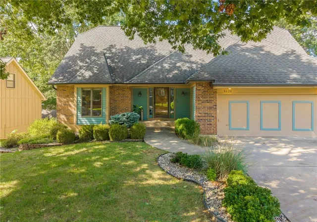 Photo 3 of Single family home for sale at 8626 Dice Ln, Lenexa, KS 66215 | MLS# 2640114 | Listing updated on 2026-09-28