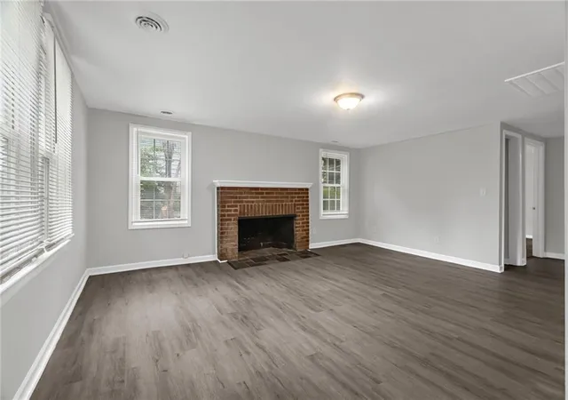 Photo 3 of Single family home for sale at 2506 NE 46th Street, Kansas City, MO 64116 | MLS# 2640116 | Listing updated on 2026-09-16