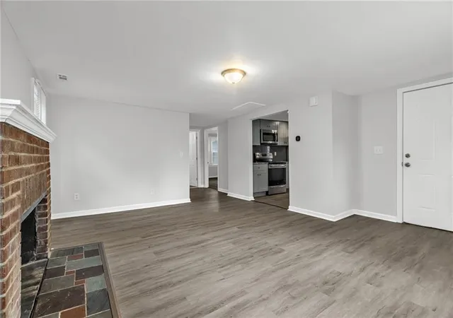 Photo 4 of Single family home for sale at 2506 NE 46th Street, Kansas City, MO 64116 | MLS# 2640116 | Listing updated on 2026-09-16
