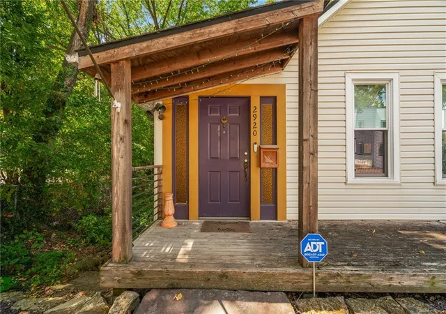Photo 2 of Single family home for sale at 2920 Belleview Ave, Kansas City, MO 64108 | MLS# 2640117 | Listing updated on 2026-10-01