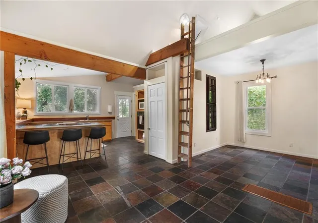 Photo 3 of Single family home for sale at 2920 Belleview Ave, Kansas City, MO 64108 | MLS# 2640117 | Listing updated on 2026-10-16
