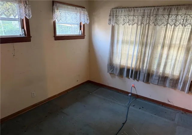 Photo 4 of Sale Pending at 8020 Wabash Ave, Kansas City, MO 64132 | MLS# 2640130 | Listing updated on 2026-10-15